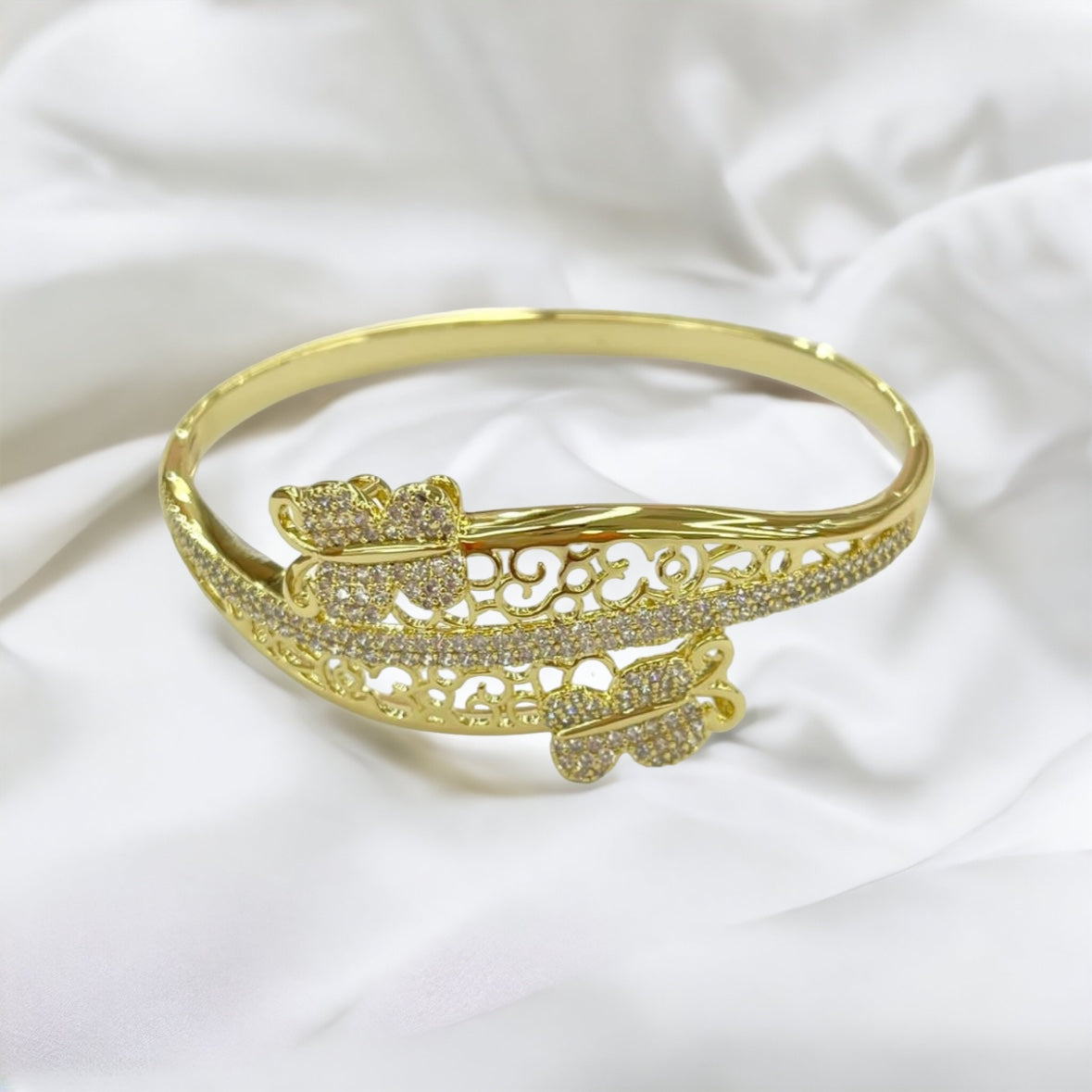 Bangles de estilos different zirconia For Women Elegant Design