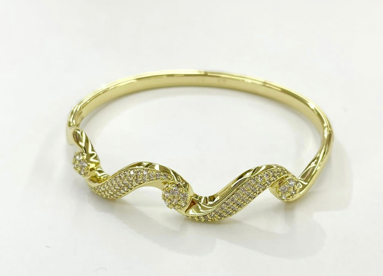 Bangle different estilos 14k Oro Laminated High Quality Elegant Design