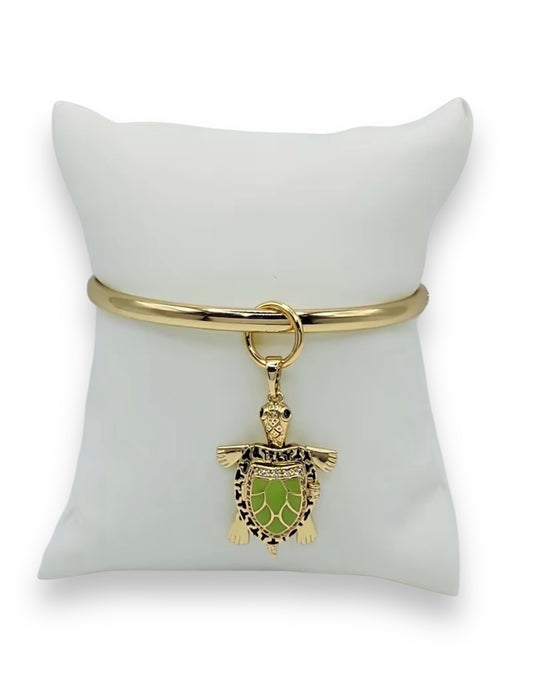 Bangle with turtle Elegant Design