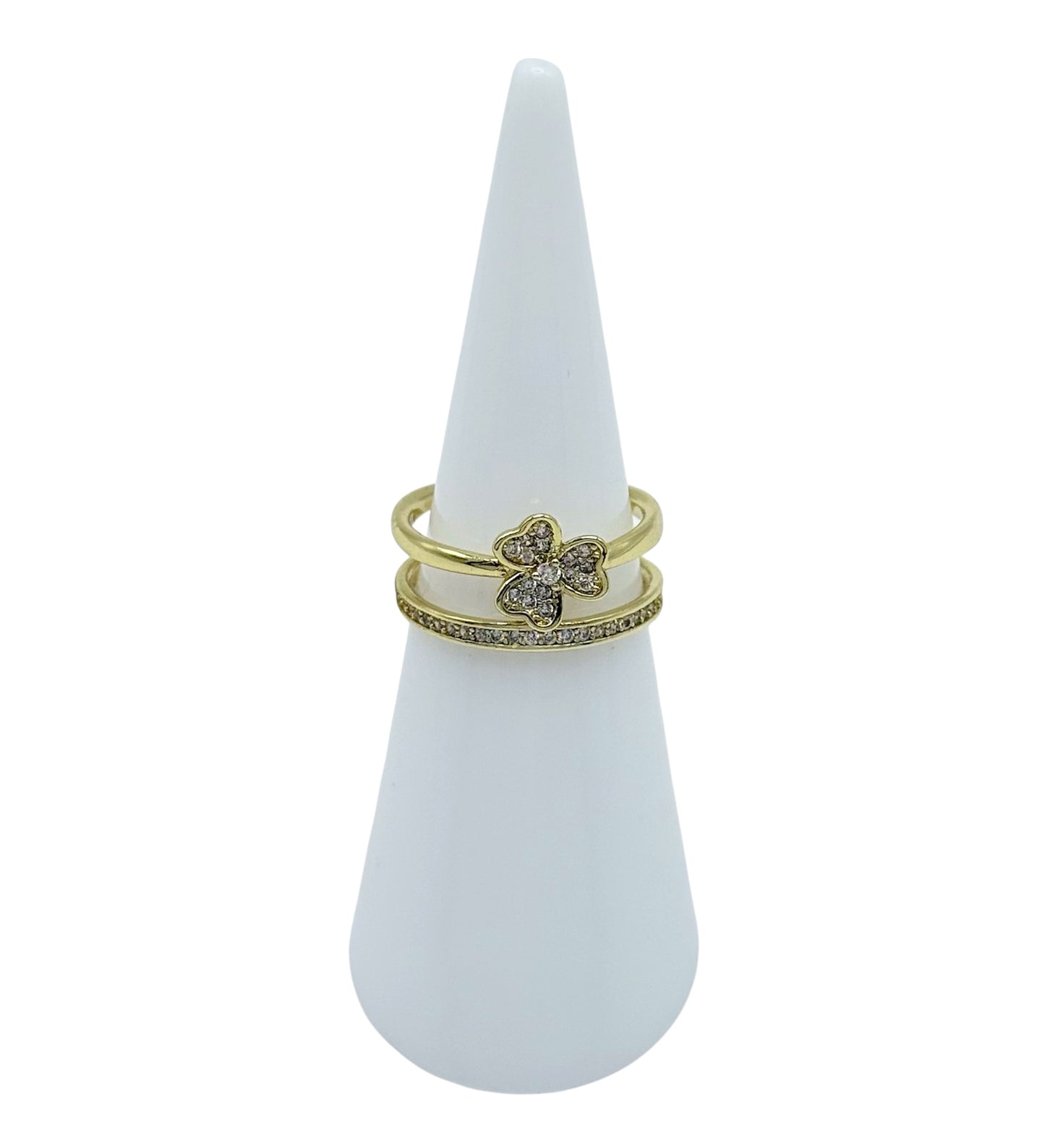 Anillo de trébol