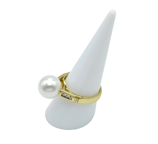 Anillo de perla blanca