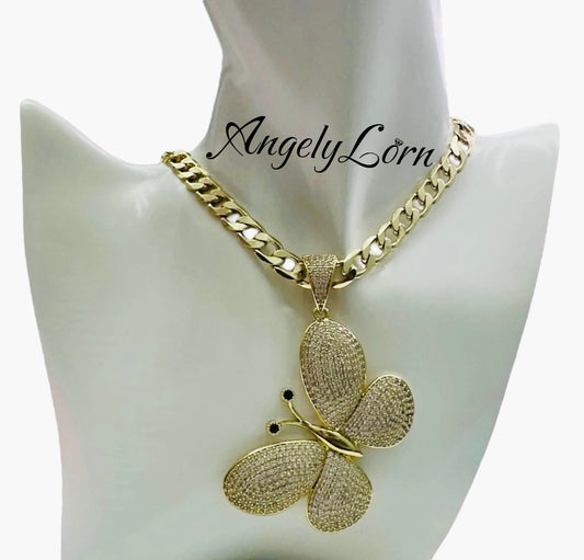 Necklace cuban 24Inch with Butterfly Pendant Elegant Design ,Hypoallergenic