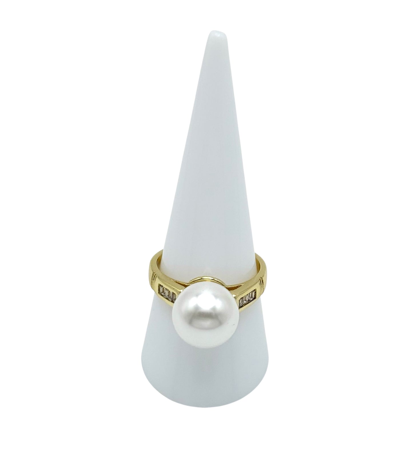 Anillo de perla blanca